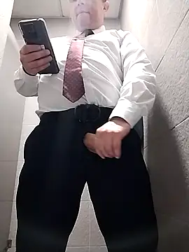 BigCristh79 online show from 04/05/26, 04:53