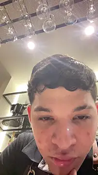 Snapshot of RobinLenoxx chatting on 11/23/25, 10:42 RobinLenoxx online show from 11/23/25, 10:42