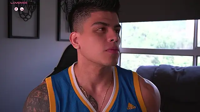 tyler muscle1 online show from 09/20/25, 03:57