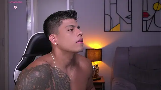 tyler muscle1 online show from 05/30/26, 03:42