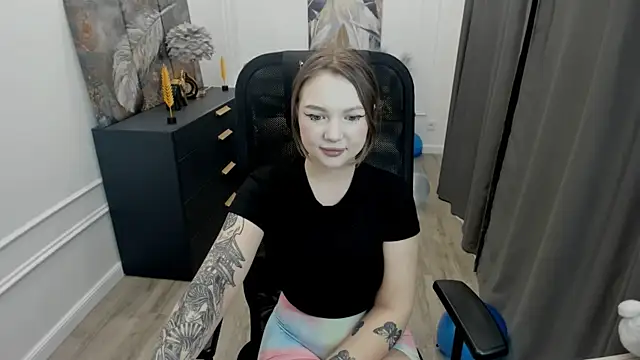 MariaRobinsone online show from 05/20/26, 07:42