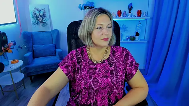 NinaStarle online show from 10/24/25, 04:53