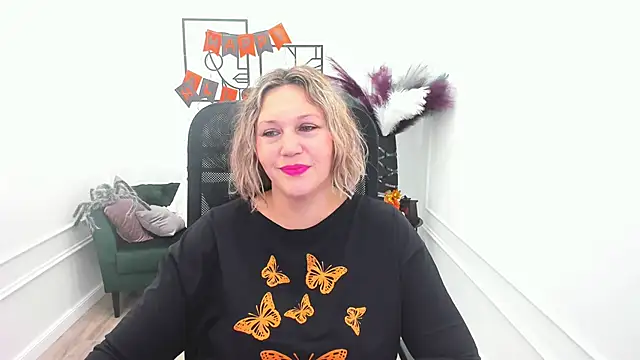 NinaStarle online show from 10/29/25, 04:26