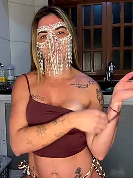 Casalmasc online show from 10/21/25, 01:28