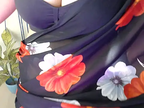 anika bold online show from 11/30/25, 03:54