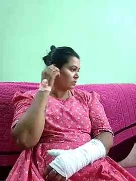 tamilaruvi online show from 04/28/26, 11:48