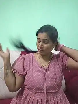 Snapshot of tamilaruvi chatting on 07/02/26, 03:07 tamilaruvi online show from 07/02/26, 03:07