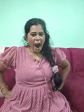 Snapshot of tamilaruvi chatting on 07/06/26, 04:53 tamilaruvi online show from 07/06/26, 04:53