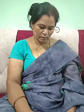 Snapshot of tamilaruvi chatting on 07/13/26, 05:32 tamilaruvi online show from 07/13/26, 05:32
