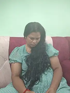Snapshot of tamilaruvi chatting on 07/21/26, 04:15 tamilaruvi online show from 07/21/26, 04:15