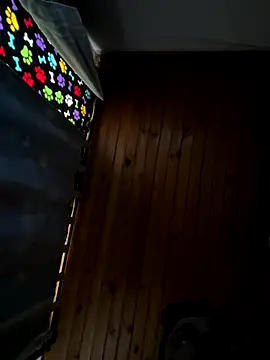 Snapshot of Michaell_Spinelly chatting on 10/23/25, 07:23 Michaell Spinelly online show from 10/23/25, 07:23