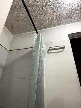 Snapshot of Michaell_Spinelly chatting on 11/24/25, 08:08 Michaell Spinelly online show from 11/24/25, 08:08