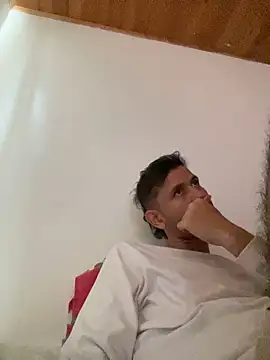 Snapshot of Michaell_Spinelly chatting on 12/20/25, 04:47 Michaell Spinelly online show from 12/20/25, 04:47