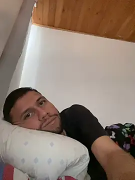 Snapshot of Michaell_Spinelly chatting on 01/12/26, 08:25 Michaell Spinelly online show from 01/12/26, 08:25