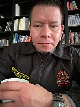 Manu0586 online show from 10/25/25, 11:51