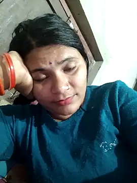 couple 71 online show from 11/28/25, 06:49