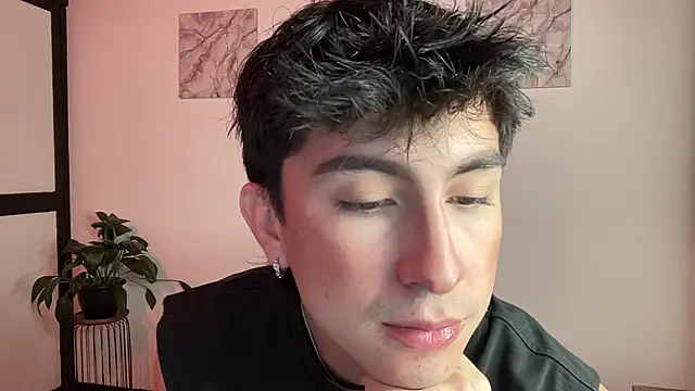 sweettaaron01 online show from 04/29/26, 01:10