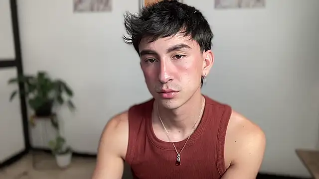 sweettaaron01 online show from 05/19/26, 12:49