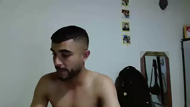 Maiki Foxx online show from 11/10/25, 02:10