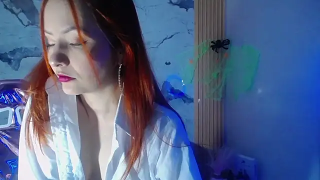 mady0619 ch online show from 10/11/25, 10:36