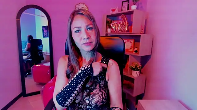 Stefy Zea online show from 11/28/25, 06:32