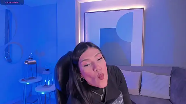 SarahYates online show from 04/08/26, 04:23