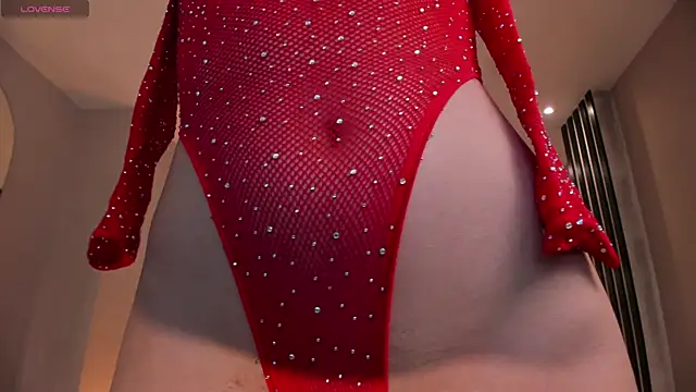 IsabellaMoreau online show from 10/17/25, 08:00