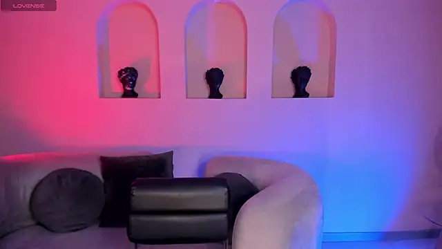 IsabellaMoreau online show from 11/23/25, 05:46