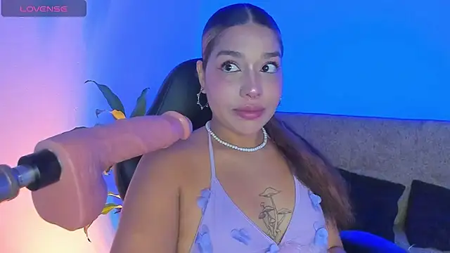 giselle upp online show from 04/18/26, 10:54