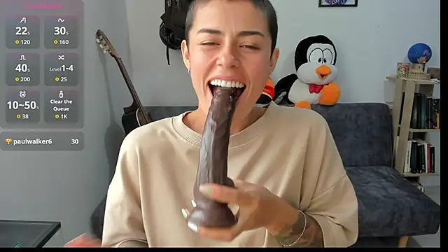 Snapshot of natt_op chatting on 10/08/25, 08:28 natt op online show from 10/08/25, 08:28