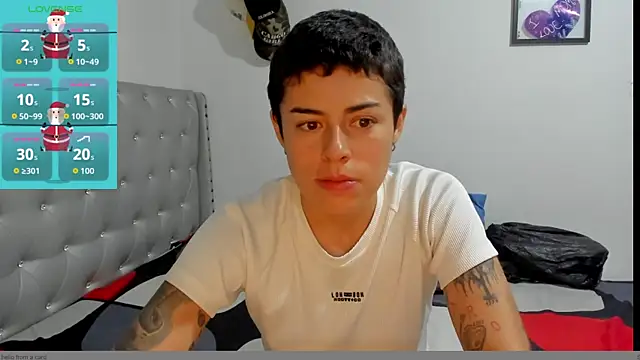 Snapshot of natt_op chatting on 11/28/25, 12:02 natt op online show from 11/28/25, 12:02