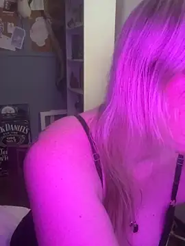 Snapshot of Granlady7 chatting on 12/19/25, 12:39 Granlady7 online show from 12/19/25, 12:39