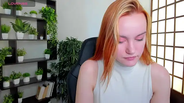 Snapshot of Ida_FaneStain chatting on 10/11/25, 03:06 Ida FaneStain online show from 10/11/25, 03:06