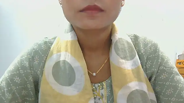 Snapshot of Aarti_misty71 chatting on 06/27/26, 05:56 Aarti misty71 online show from 06/27/26, 05:56