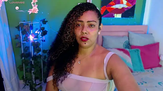 Snapshot of katherinnyazz chatting on 09/13/25, 12:21 katherinnyazz online show from 09/13/25, 12:21