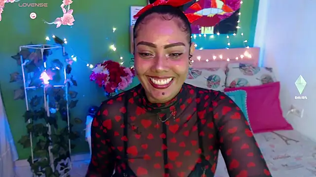 Snapshot of katherinnyazz chatting on 09/20/25, 04:24 katherinnyazz online show from 09/20/25, 04:24