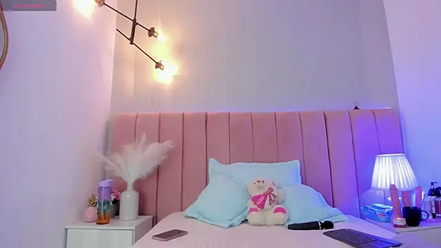 Alisson Owen online show from 11/28/25, 04:15