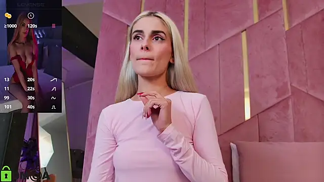 SelenaDaze online show from 09/19/25, 03:08