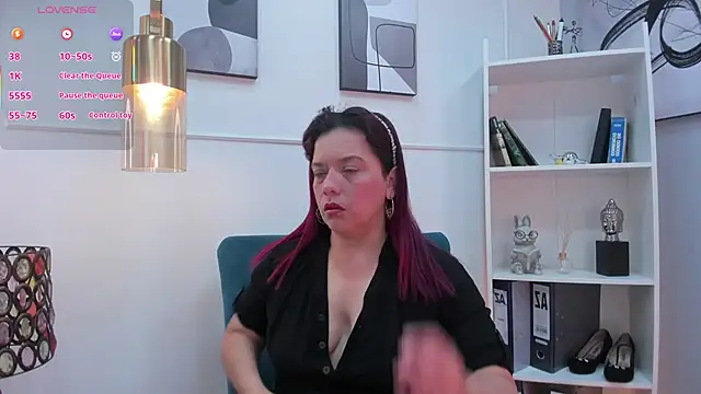 Snapshot of VeronicaBlake chatting on 06/30/26, 01:12 VeronicaBlake online show from 06/30/26, 01:12
