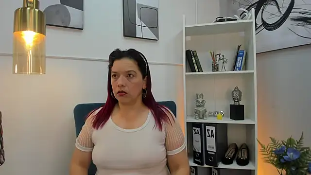 Snapshot of VeronicaBlake chatting on 07/07/26, 12:53 VeronicaBlake online show from 07/07/26, 12:53