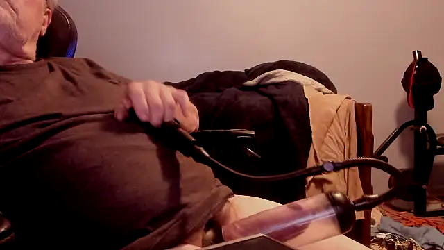 Snapshot of jimboaza123 chatting on 10/04/25, 01:36 jimboaza123 online show from 10/04/25, 01:36