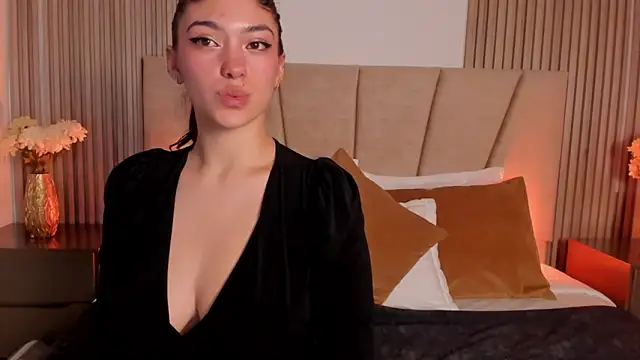 Victoria Beaumont online show from 11/07/25, 12:05