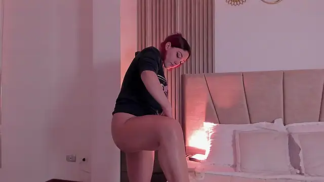 Victoria Beaumont online show from 12/19/25, 11:50