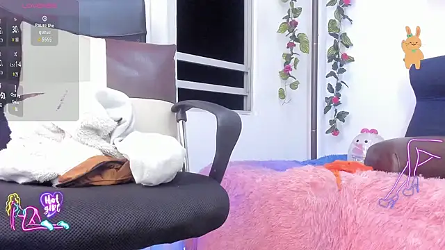 miaroberts69 online show from 04/12/26, 01:10