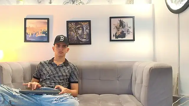 TWINKS FRIENDS online show from 03/11/26, 01:17