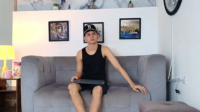 TWINKS FRIENDS online show from 03/22/26, 01:14