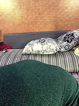 Iampriyaaa15 online show from 05/16/26, 11:53
