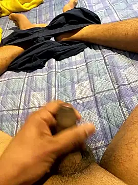 girlslvrs online show from 01/08/26, 02:19