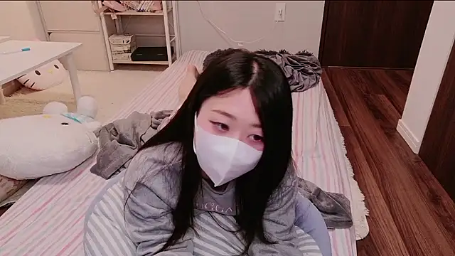 OSUSHI-CHAN online show from 02/16/26, 04:36