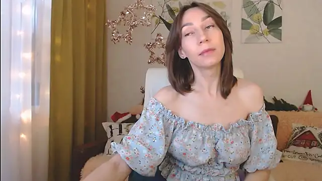 GoodGlamorGirl online show from 01/07/25, 05:01